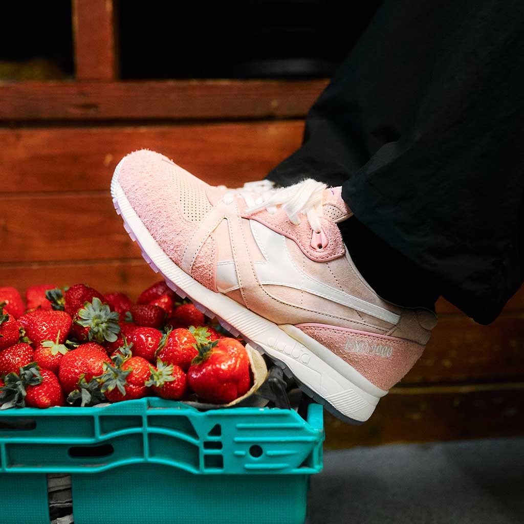 END. x DIADORA N9000 ARCADE