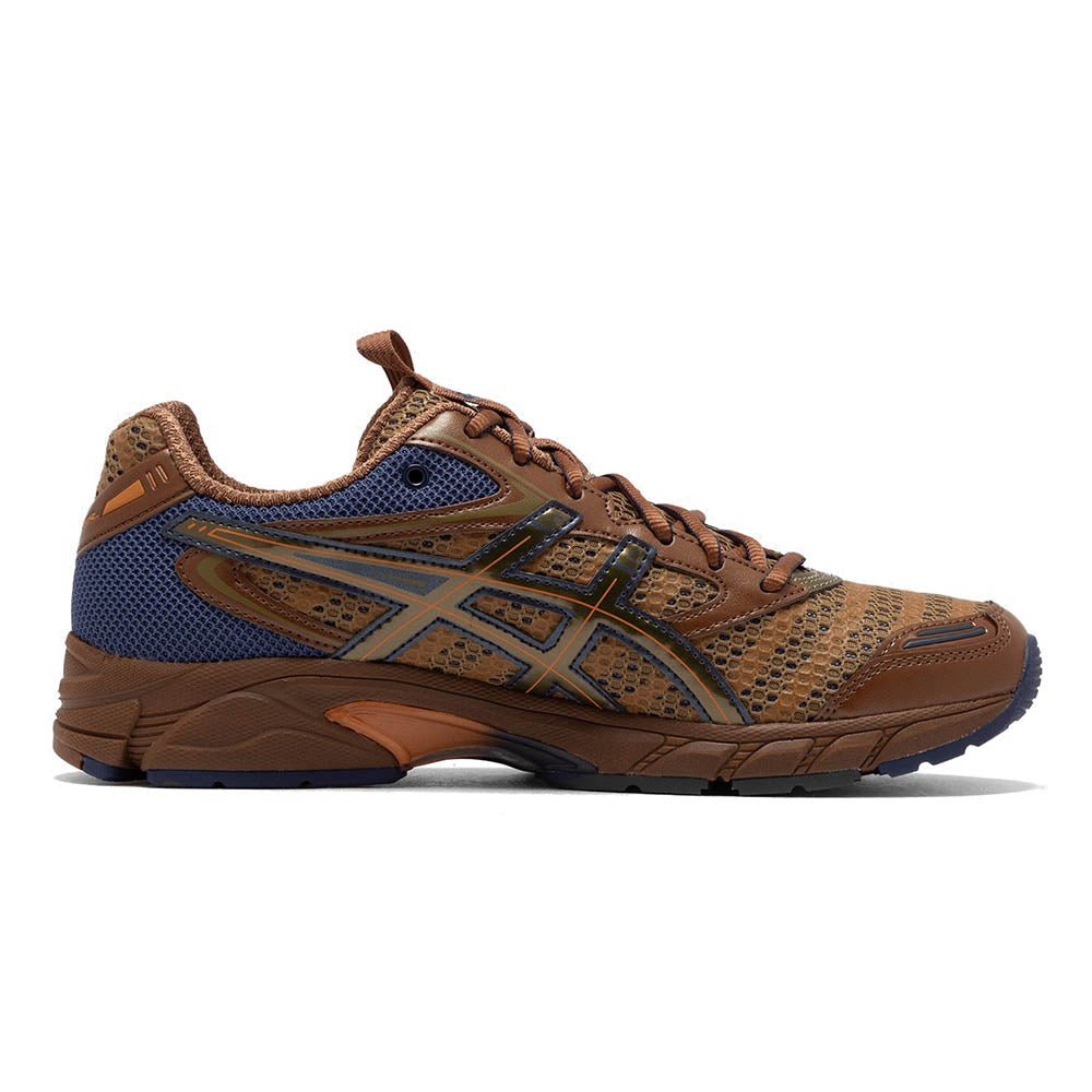 UB9-S GEL-DS TRAINER 14