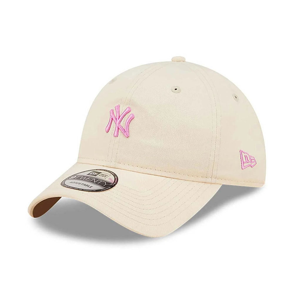 NEW YORK YANKEES MINI LOGO CREAM 9TWENTY ADJUSTABLE CAP