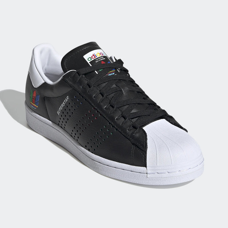 SUPERSTAR