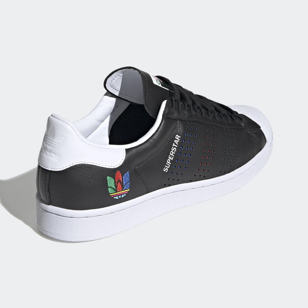 SUPERSTAR