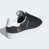 SUPERSTAR