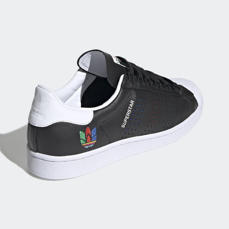 SUPERSTAR
